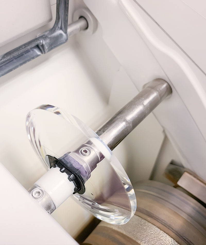 Anpassung Brillenrohling – Randbearbeitung